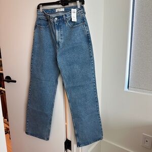 Abercrombie & Fitch Women's Vintage Comfort Stretch High Rise 90s Relaxed Jean
